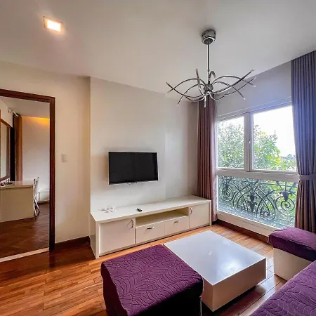 River View Apartment Near Airport